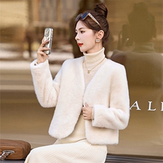 小香风外套女2024秋冬新款小个子时尚洋气超好看短款欧货皮毛一体，女装棉衣/棉服，蓝诺裳