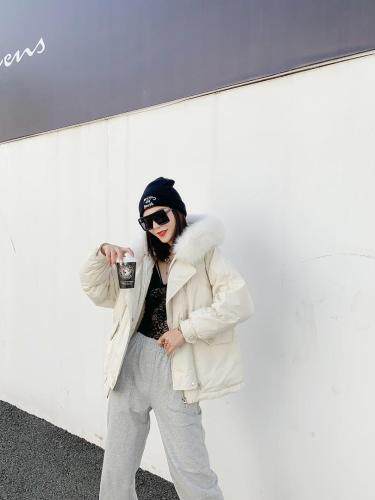 【风姿秀衣】羽绒服，女装羽绒服，风姿秀衣