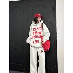 C0214-P55 高级感撞色字母 设计 男女宽松百搭卫衣 秋冬款加绒66图片