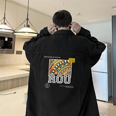黑色