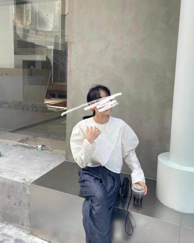 泡泡袖上衣，其它，Vase