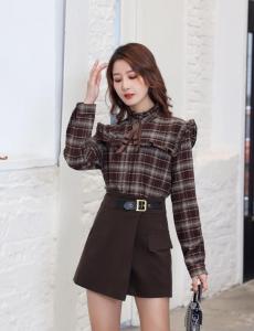 【现货】2021春装现货木耳边挂件格子衬衫,女装衬衫,伊洛姿