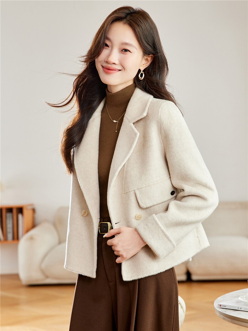 红色气质西装领毛呢外套女2025秋冬新款时尚百搭短款双面羊毛大衣,女装双面呢大衣,拾衣