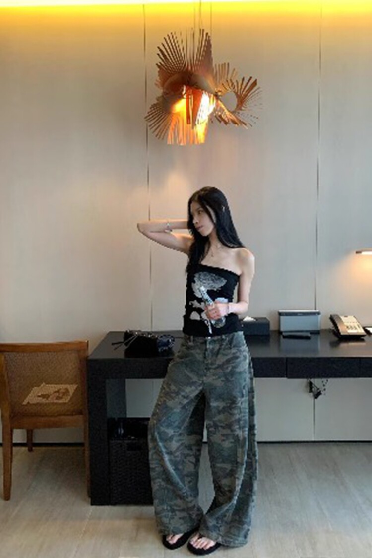 美式复古迷彩阔腿牛仔裤女夏季新款街头辣妹宽松廓形拖地弯刀长裤,女装休闲裤,星座218-8