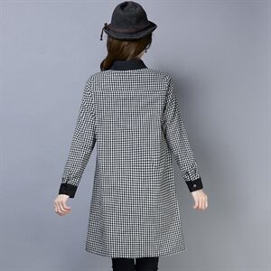 加绒衬衣排多扣2025年冬季新款时尚长袖休闲中长款格子加绒衬衫，女装衬衫，风姿绰