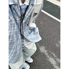 浅蓝色