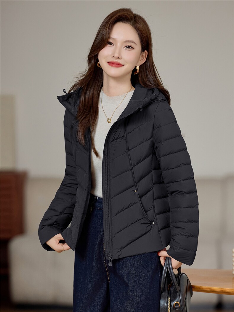 现货2025年冬季时尚休闲连帽保暖羽绒服,女装羽绒服,依恋蒂丝