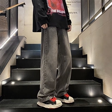 黑灰色配腰带