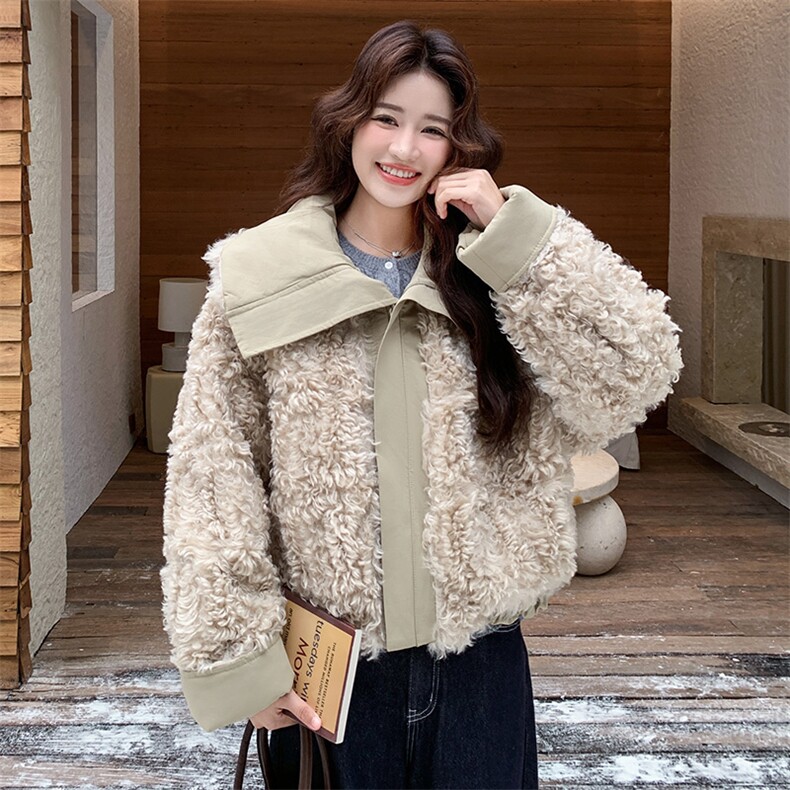 2025冬季新款浅卡其色两面穿羊羔毛外套女2C037506P225K338,女装派克服,2C037