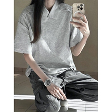 灰色