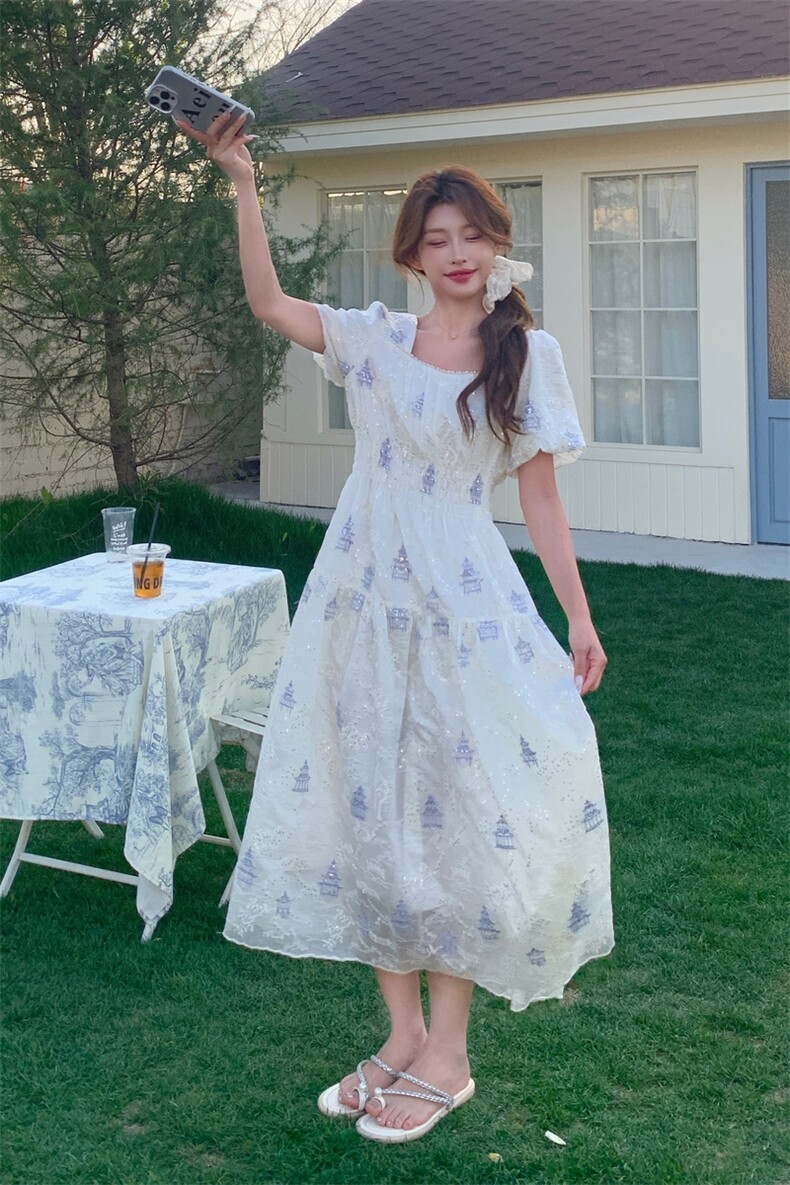 荡领刺绣仙女裙纯欲拼接连衣裙夏季收腰初恋小众碎花显瘦气质初恋,女装连衣裙,浙宝208A