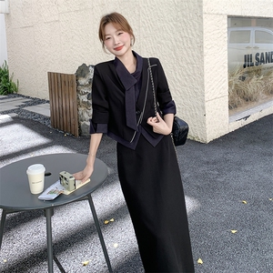高级感通勤西装套装女2025秋季新款韩系牛仔拼接西服半身裙两件套图片
