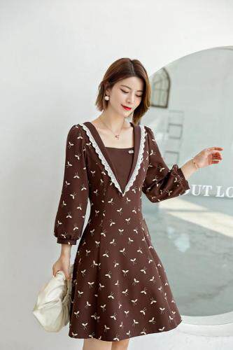 【现货】印花蝴蝶结连衣裙，女装连衣裙，新依佳人