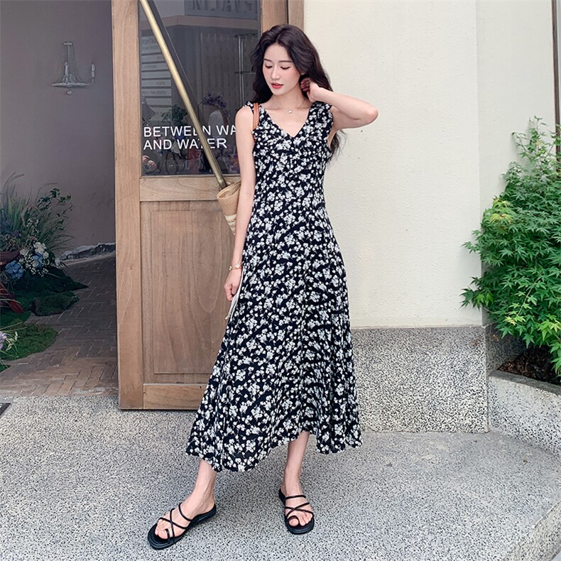 黑色复古碎花法式连衣裙2025新款女夏季度假风气质超好看背心长裙,女装连衣裙,2C030