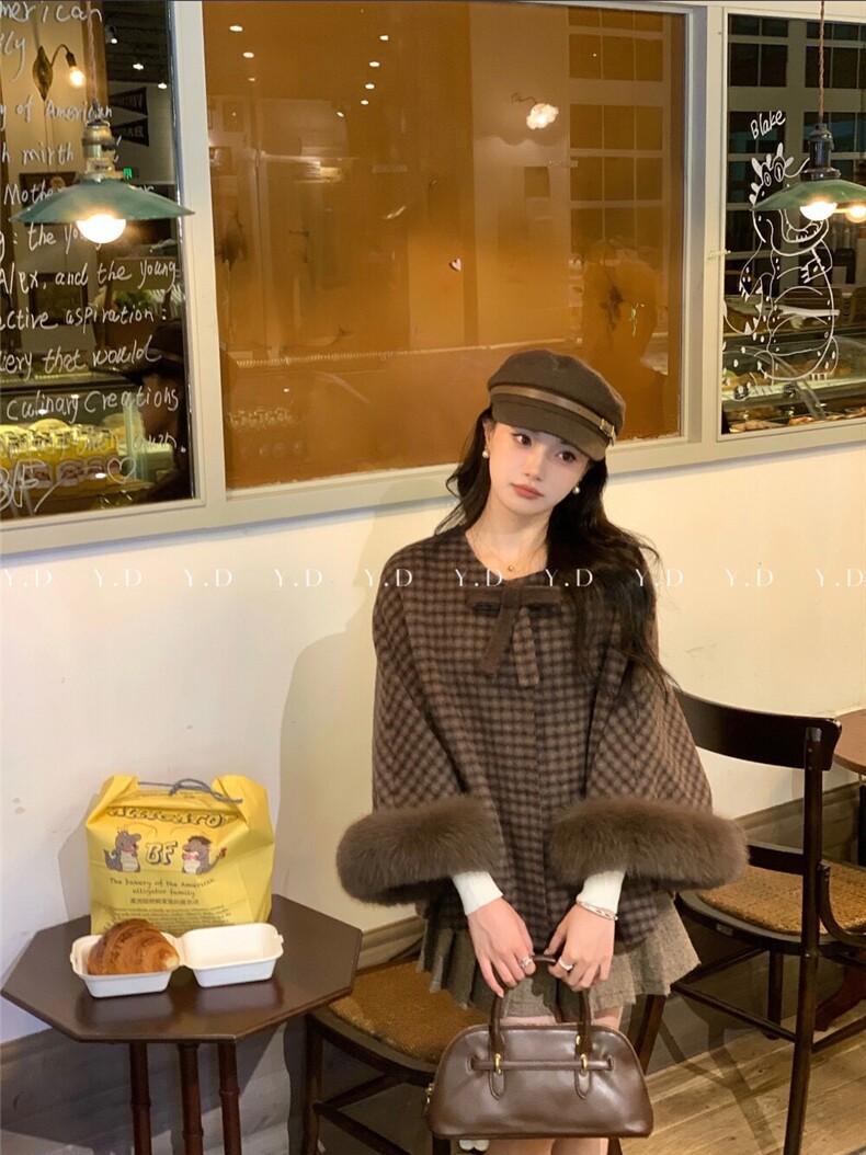 皮草狐狸毛斗篷优雅复古格纹慵懒风披肩羊毛外套(配可拆，女装双面呢大衣，依嘟服饰