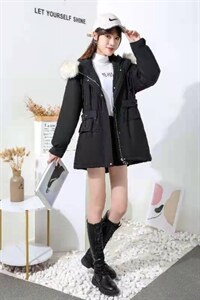 新款羽绒服现货图片