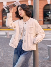 现货新款暗纹提花白鸭绒羽绒服女2025冬季短款冬装外套，女装羽绒服，梦懿尔