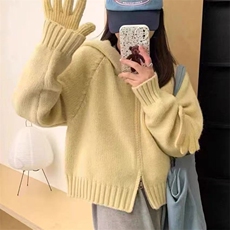 黄色
