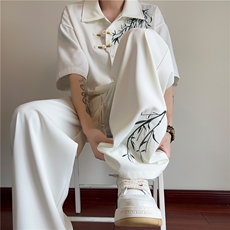 白色
