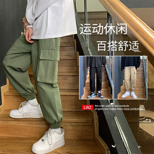 卡其色
