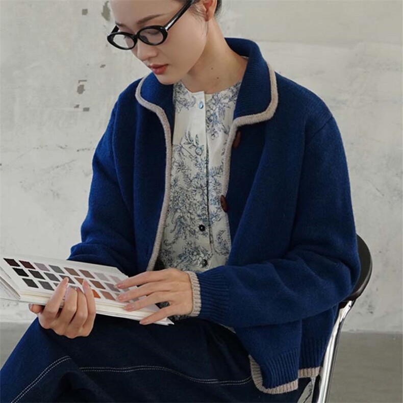 女士羊毛衫翻折领简约休闲时尚羊毛图片