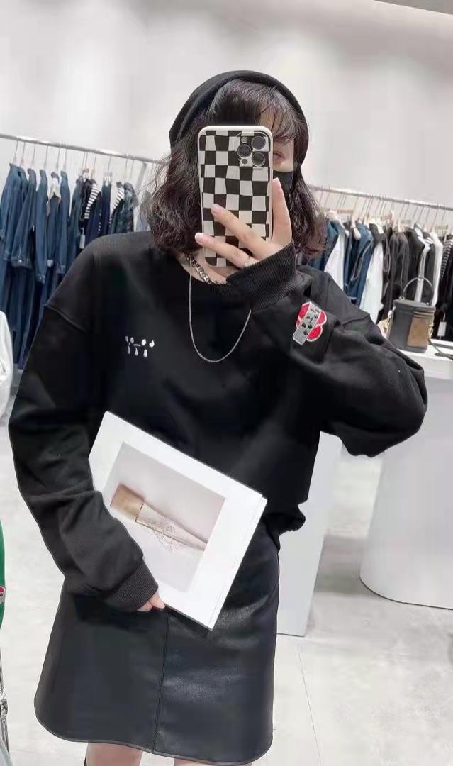 现货秋季新款慵懒风刺绣爱心长袖卫衣,女装卫衣/绒衫,九月