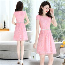 2025年夏季小个子碎花欧根纱连衣裙女装气质显瘦高端绣花蕾丝裙子，女装连衣裙，鑫鑫美