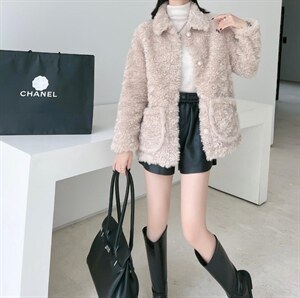 水貂拼皮毛一体外套图片
