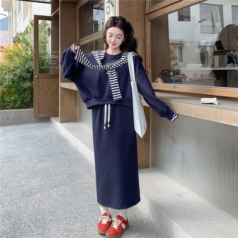 【新品】马年刺绣卫衣半身裙套装带披肩,女装套装/套裙,2B076