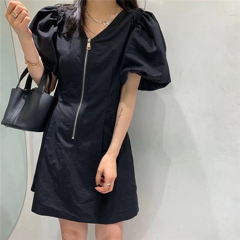 连衣裙，女装连衣裙，卡薇尔