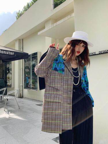 ATOP.LADY ATOPLADY121304