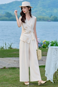 （新款现货）2026夏装时尚刺绣不对称上衣+阔腿裤棉麻套装两件套图片