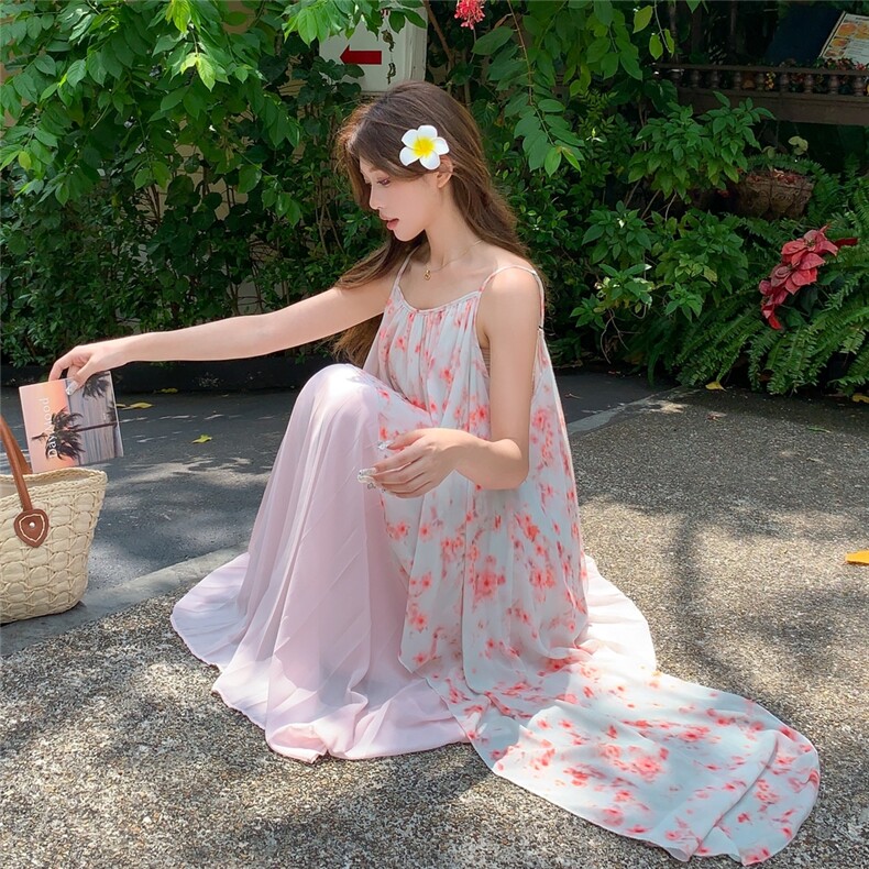 【新款】撞色拼接度假风碎花吊带连衣裙1C128-A216-P135K205,女装连衣裙,2D148