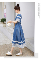 蓝色绣花女宽松显瘦2025年夏季连衣裙，女装连衣裙，臻衣坊