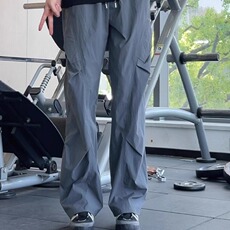深灰色