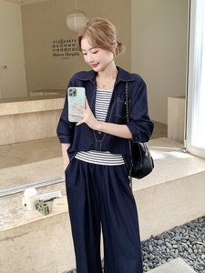 韩剧藏青色休闲衬衫运动套装女秋2025新款条纹吊带ootd穿搭三件套图片