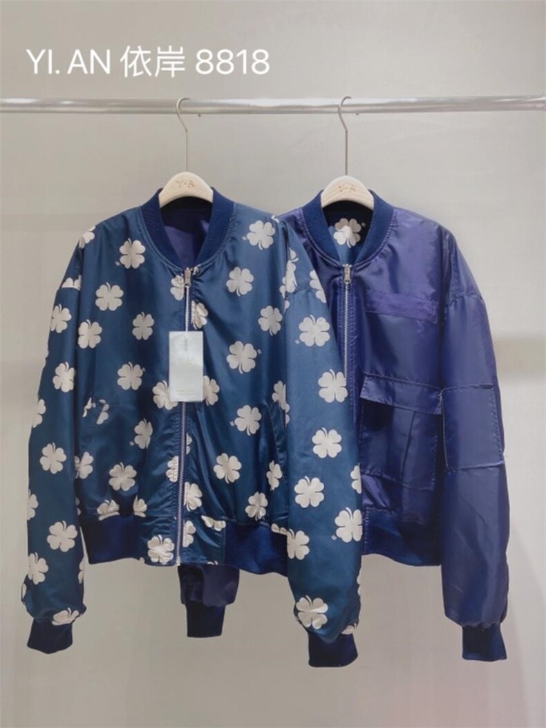 两面穿休闲棒球服，女装，依岸