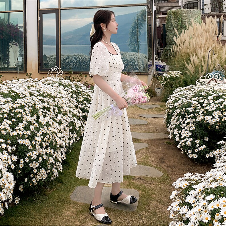 小众设计感连衣裙女2023夏季新款法式气质方领泡泡袖长款A字裙子,女装连衣裙,辉之琳