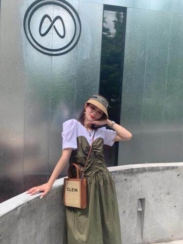 夏季新款韩版拼接连衣裙，女装连衣裙，红头发儿