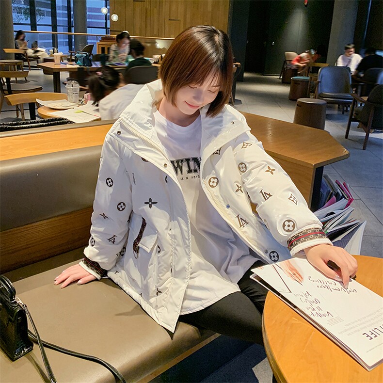 2022年冬季短款立领印花大口袋棉服外套女,女装棉衣/棉服,天丽
