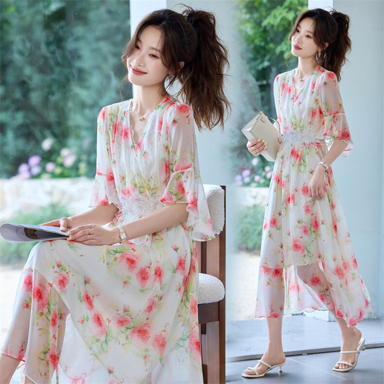 拉夏贝尔官方绝美碎花刺绣连衣裙女2025夏季新款气质茶歇法式长裙,女装连衣裙,辉煌依升