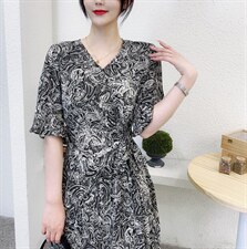 新款连衣裙，女装连衣裙，奕之恋