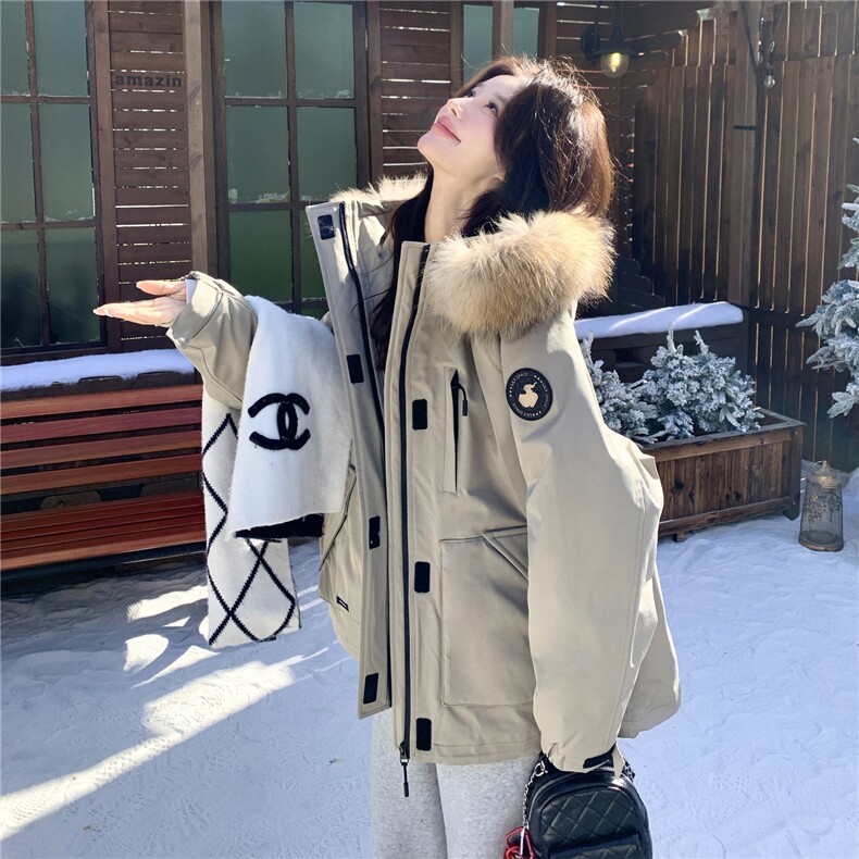 韩系工装大毛领连帽派克羽绒服女2025冬季新款宽松加厚保暖外套,女装羽绒服,维壹