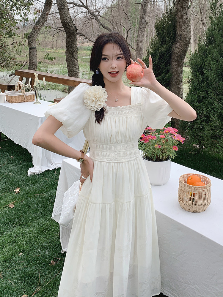 米白色雪纺连衣裙女2023夏季新款法式温柔风今年流行漂亮茶歇裙子,女装连衣裙,浪娴服饰