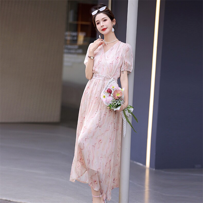 【现货】2024夏装新款碎花连衣裙中长款,女装连衣裙,C位
