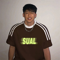 咖啡色