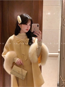 【依嘟】蝴蝶结狐狸毛围脖富家千金高级感羊毛外套(配可拆真狐狸图片