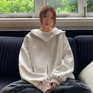 韩版宽松休闲连帽加绒卫衣外套女秋冬重磅痞帅简约纯色双拉链开衫图片
