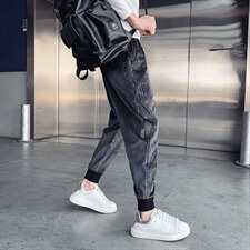 2025秋冬新款灯芯绒裤子男韩版休闲裤纯色简约潮流百搭束脚裤图片
