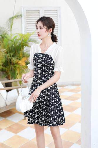 夏装小衫，其它，伊洛姿